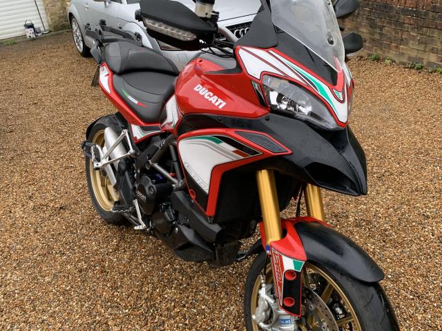 Multistrada 1200s 0