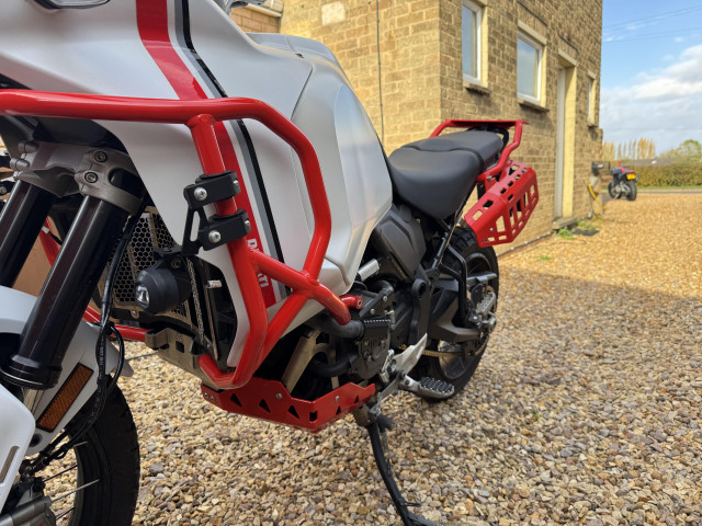 Ducati Desert X 4 Ducati Desert X 4