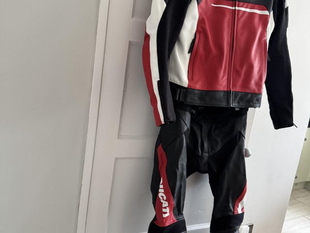 Ducati Speed Evo C1 2 piece Leathers 1