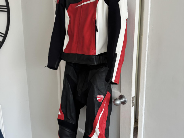 Ducati Speed Evo C1 2 piece Leathers 2