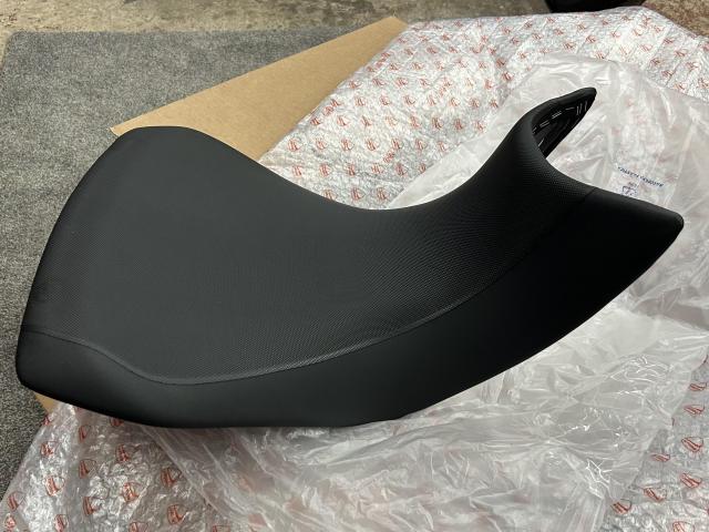 V2S multistrada low seat 1