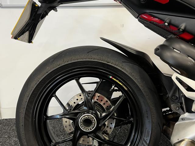 DUCATI PANIGALE V4 MY19 4