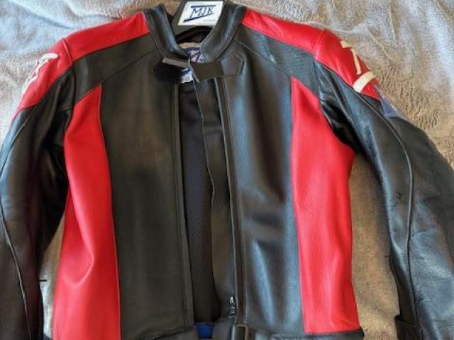 Ladies motorbike clothing 1