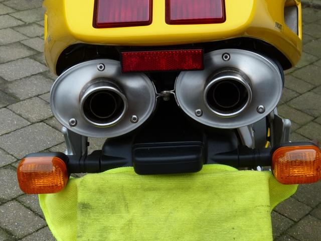 Ducati 748 E 9