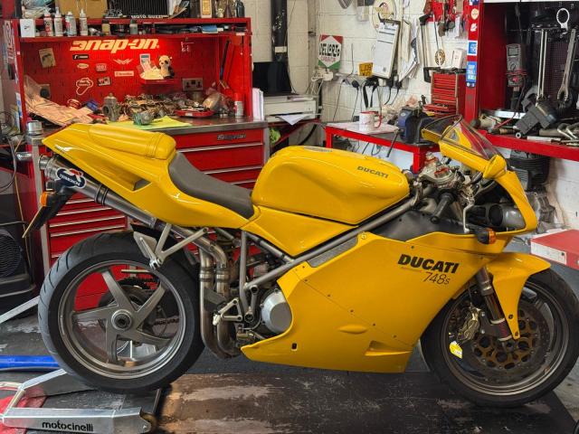 Ducati 748s 0