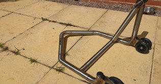 Gee-Tech paddock stand