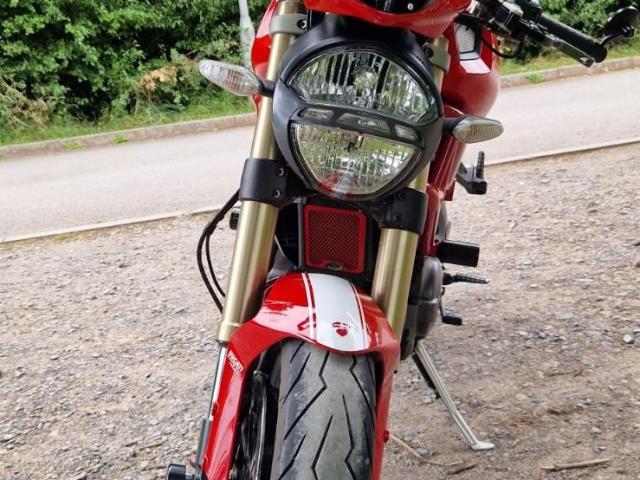 Ducati Monster 1100 Evo 2