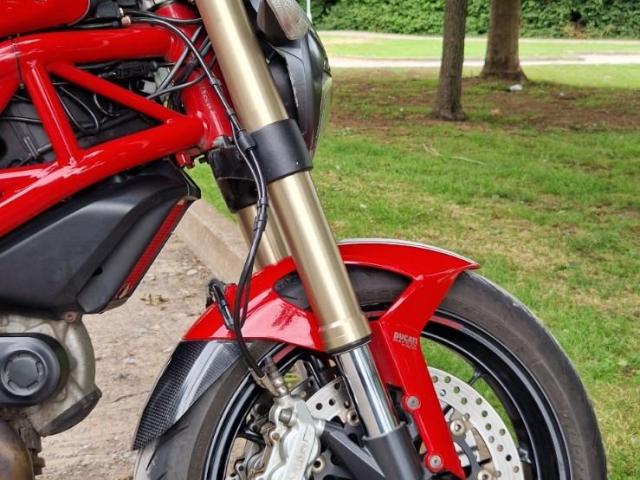 Ducati Monster 1100 Evo 8