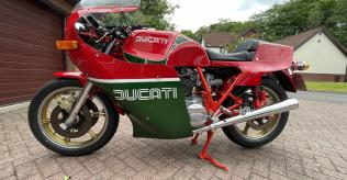 Ducati Mike hailwood Replica