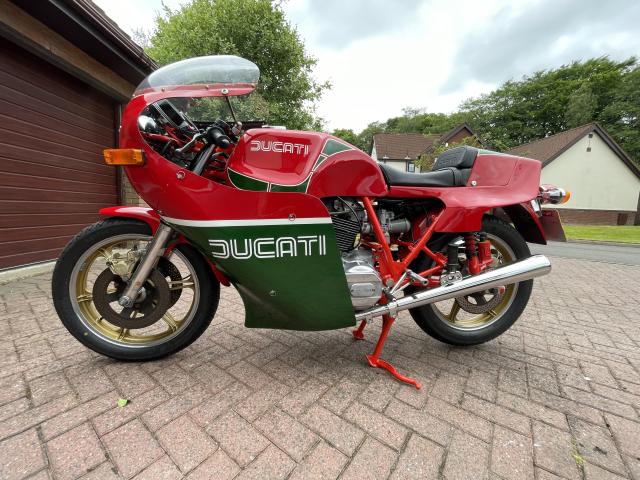Ducati Mike hailwood Replica 0