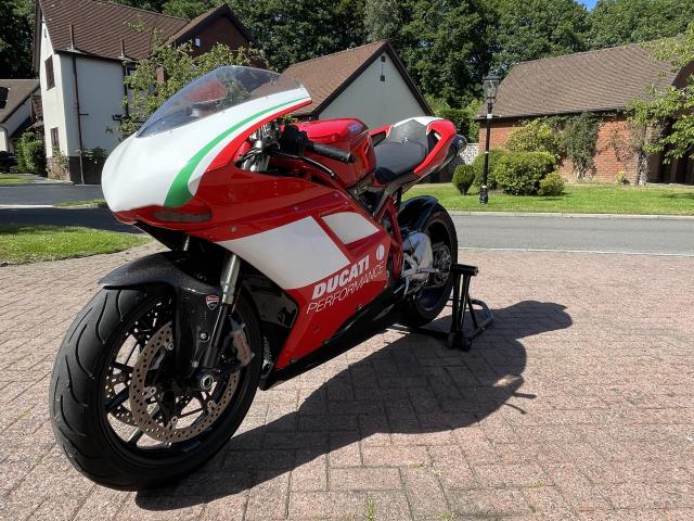 Ducati 1098 6