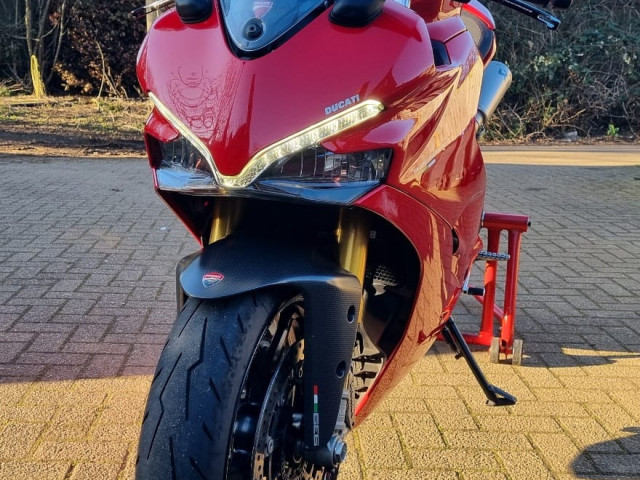 Ducati Supersport S 937 Sports - £3500 worth of extras 3