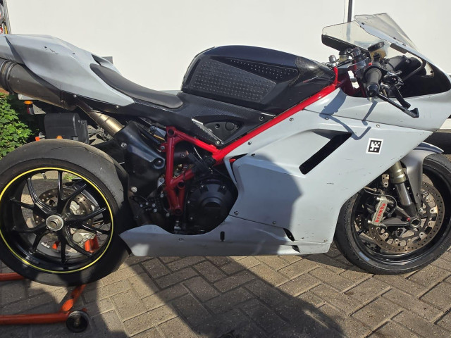 Ducati 848 Evo Corse SE — 2013 — V5c — Track Bike / Rare Restoration Candidate 1