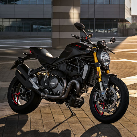 Preview Ducati MY2020: Monster 1200 S becomes "Black on Black"