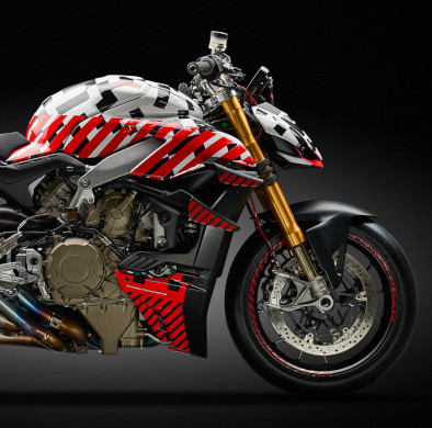  Ducati at the Broadmoor Pikes Peak International Hill Climb with the prototype of the Streetfighter V4