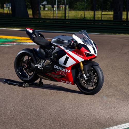 MY25_DUCATI_PANIGALE_V2_SUPERQUADRO
