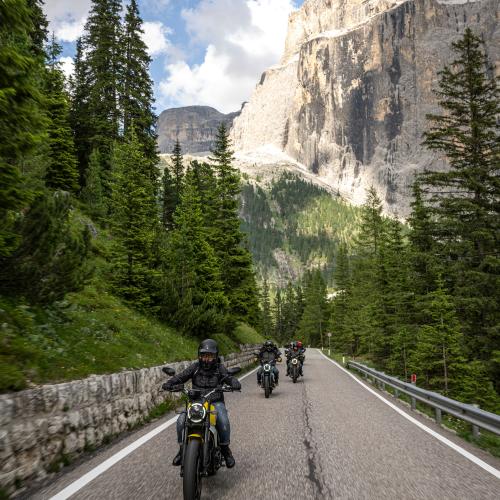 Days of Joy_2025 Lake Garda with Scrambler,